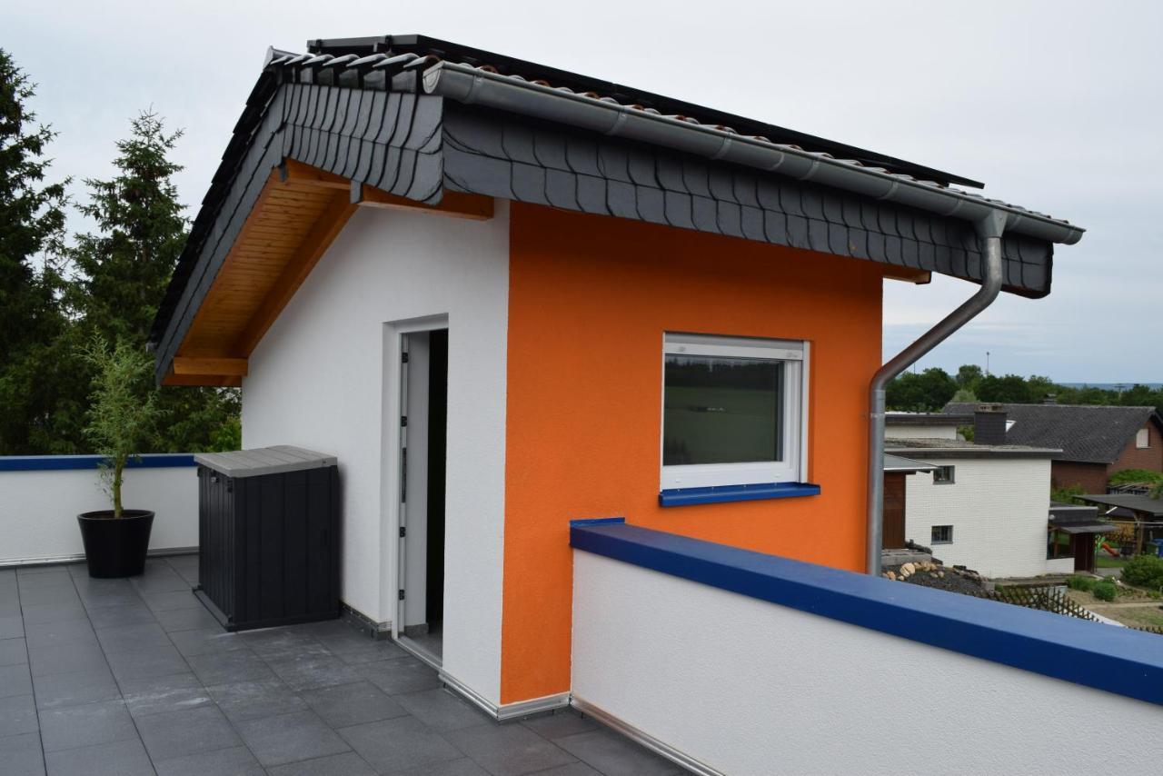 Hunsruecker-Fewo - Die Erlebnishuette - 2 Ferienwohnungen Im Hunsrueck In Unzenberg Gobenhausen Стая снимка